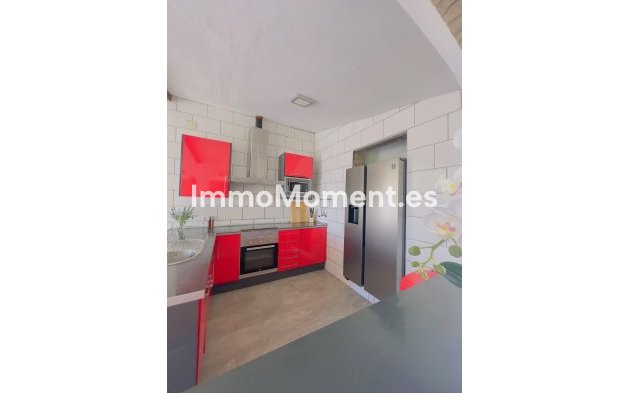 Resale - Detached villa - Benalmadena - Benalmadena Centro