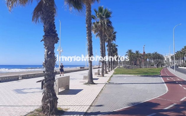 Resale - Plot - Málaga - Huelin