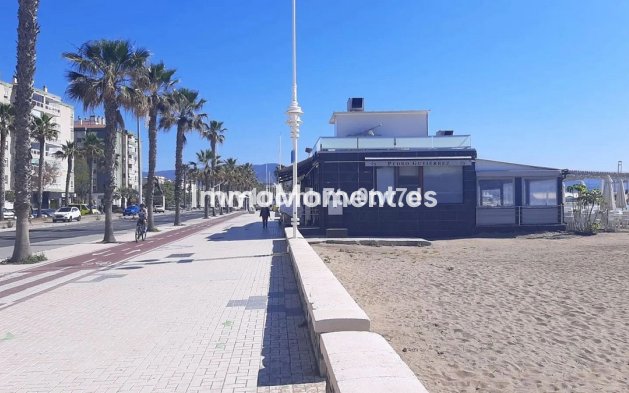 Resale - Plot - Málaga - Huelin