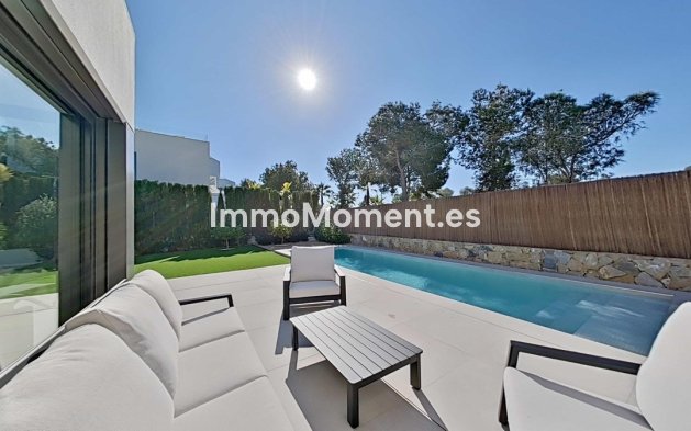Reventa - Villa independiente - Orihuela - Orihuela Centro