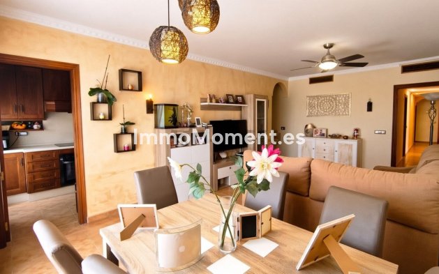 Wiederverkauf - Wohnung - Estepona  - Estepona Centro