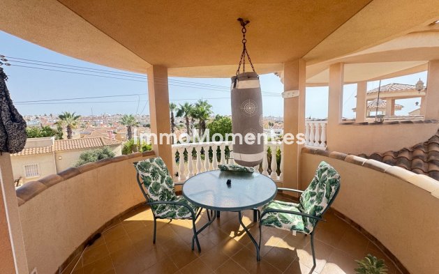 Reventa - Villa independiente - Orihuela Costa - Villamartín