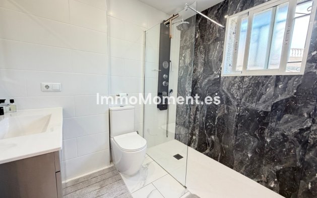 Resale - Detached villa - Orihuela Costa - Villamartín