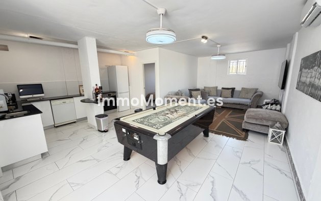 Resale - Detached villa - Orihuela Costa - Villamartín