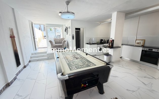 Resale - Detached villa - Orihuela Costa - Villamartín