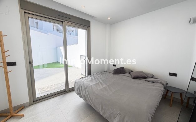 Resale - Detached villa - Orihuela Costa - Villamartín