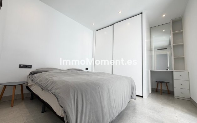 Resale - Detached villa - Orihuela Costa - Villamartín