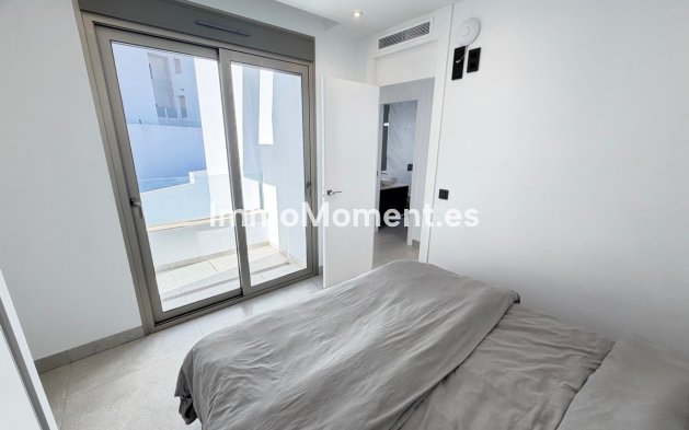 Resale - Detached villa - Orihuela Costa - Villamartín