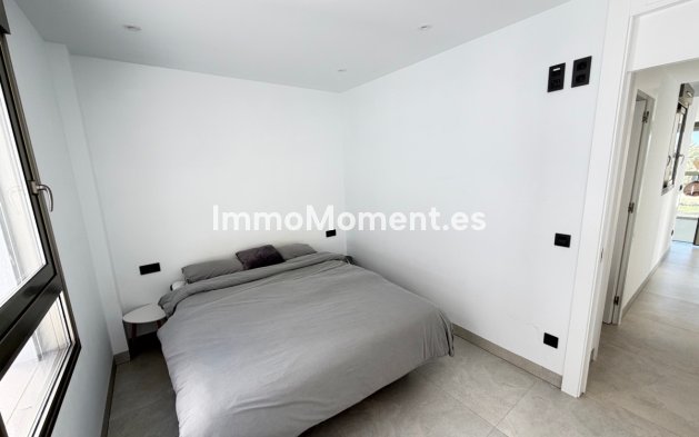 Resale - Detached villa - Orihuela Costa - Villamartín