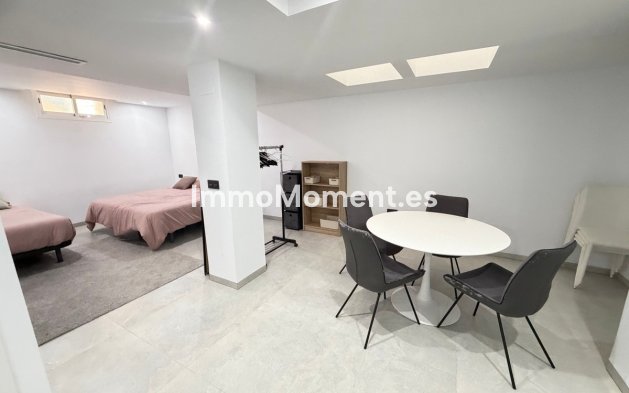 Resale - Detached villa - Orihuela Costa - Villamartín