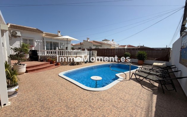 Resale - Detached villa - Torrevieja - San Luis