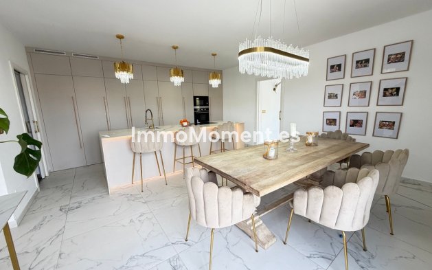 Resale - Detached villa - Orihuela Costa - Villamartín