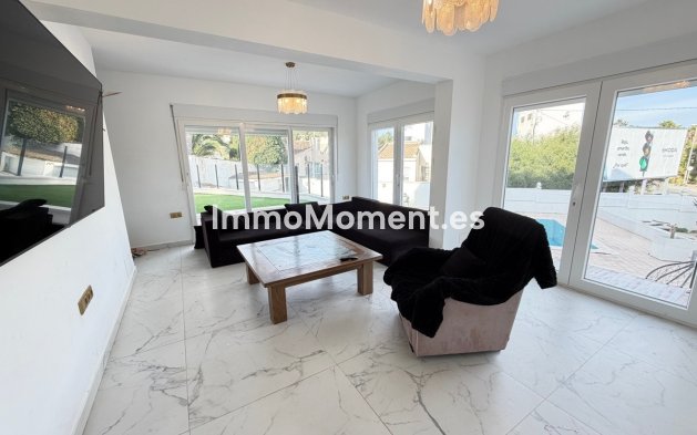 Resale - Detached villa - Orihuela Costa - Villamartín