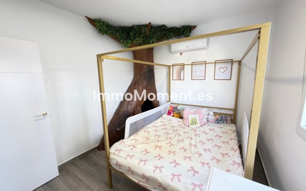 Resale - Detached villa - Orihuela Costa - Villamartín