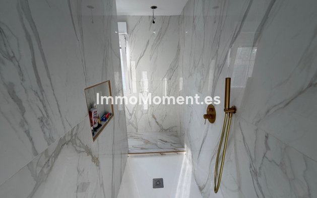 Resale - Detached villa - Orihuela Costa - Villamartín