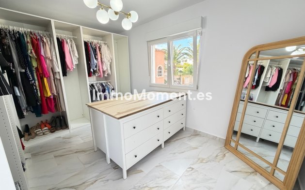 Resale - Detached villa - Orihuela Costa - Villamartín