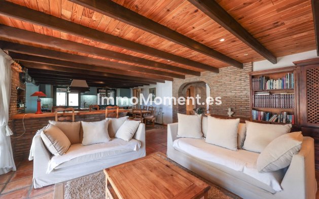 Resale - Detached villa - Inland  - Monda