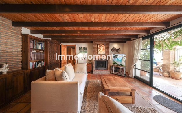 Resale - Detached villa - Inland  - Monda