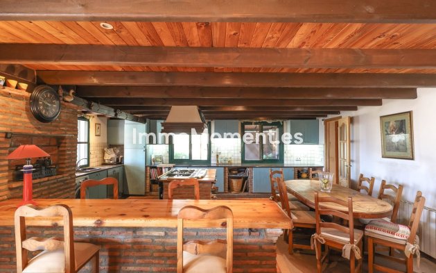 Resale - Detached villa - Inland  - Monda