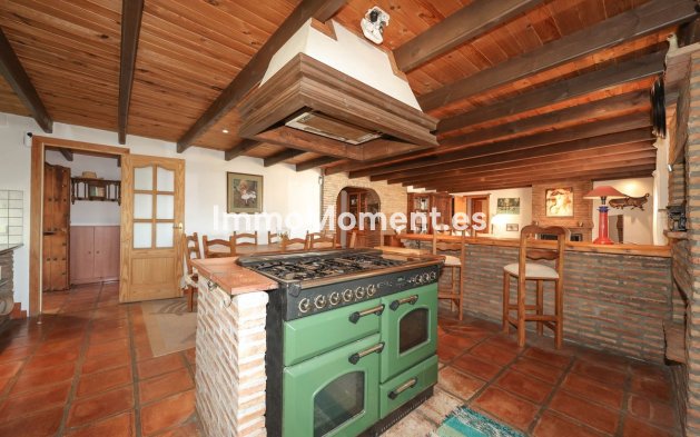 Resale - Detached villa - Inland  - Monda