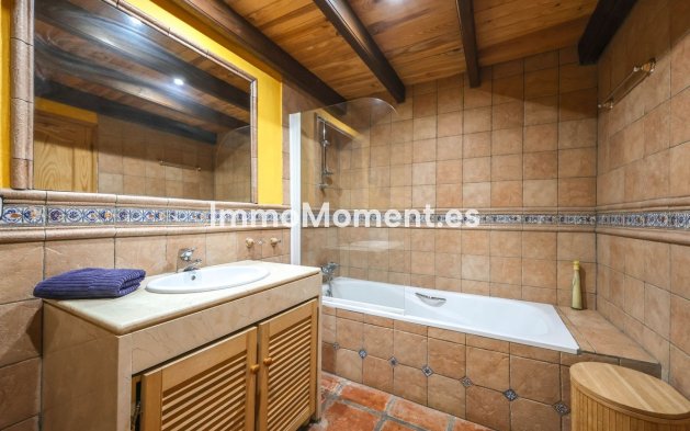 Resale - Detached villa - Inland  - Monda