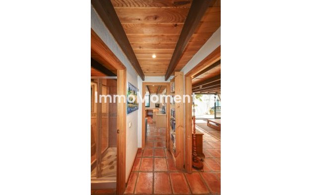 Resale - Detached villa - Inland  - Monda
