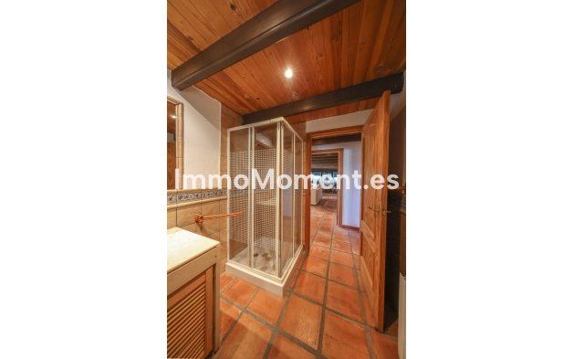 Resale - Detached villa - Inland  - Monda