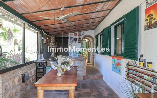 Resale - Detached villa - Inland  - Monda
