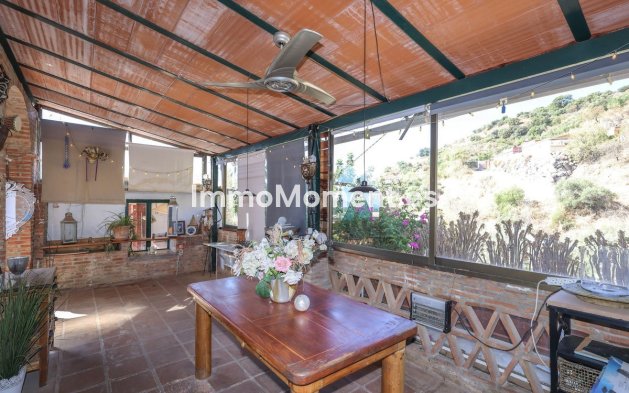 Resale - Detached villa - Inland  - Monda