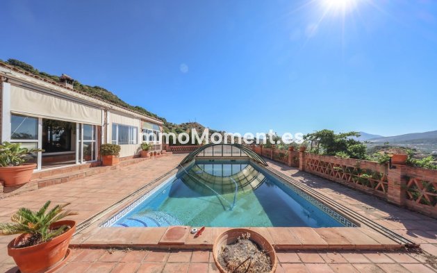 Resale - Detached villa - Inland  - Monda