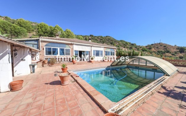Resale - Detached villa - Inland  - Monda