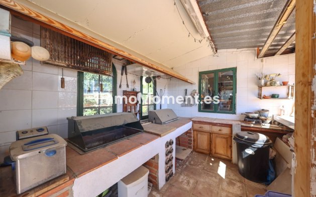 Resale - Detached villa - Inland  - Monda