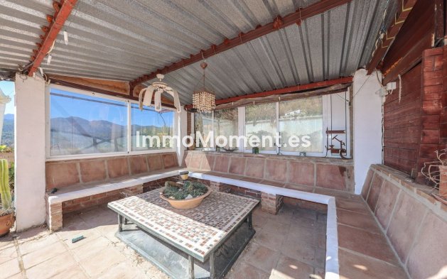 Resale - Detached villa - Inland  - Monda