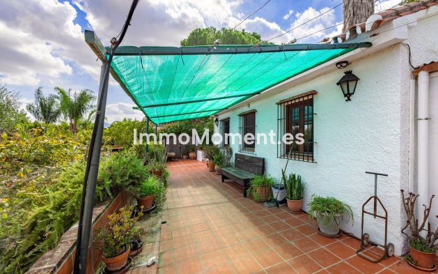 Resale - Country house - Inland  - Coín