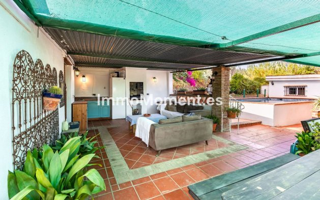 Resale - Country house - Inland  - Coín