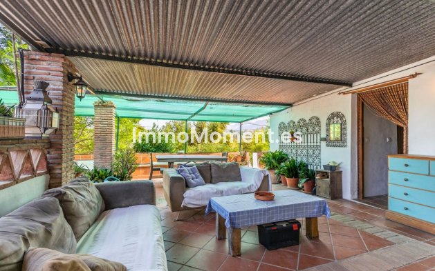Resale - Country house - Inland  - Coín