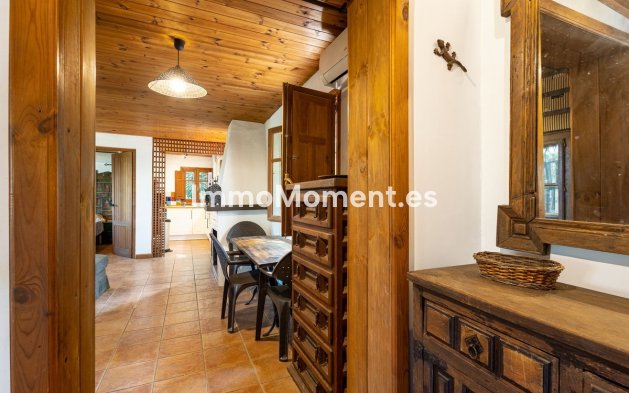 Resale - Country house - Inland  - Coín