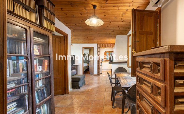 Resale - Country house - Inland  - Coín