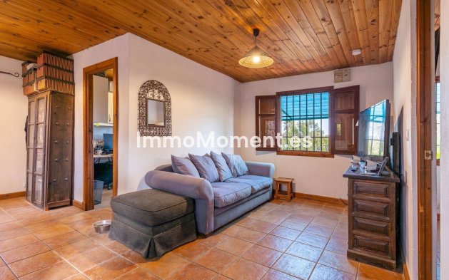 Resale - Country house - Inland  - Coín