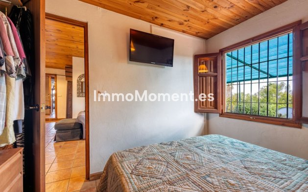 Resale - Country house - Inland  - Coín