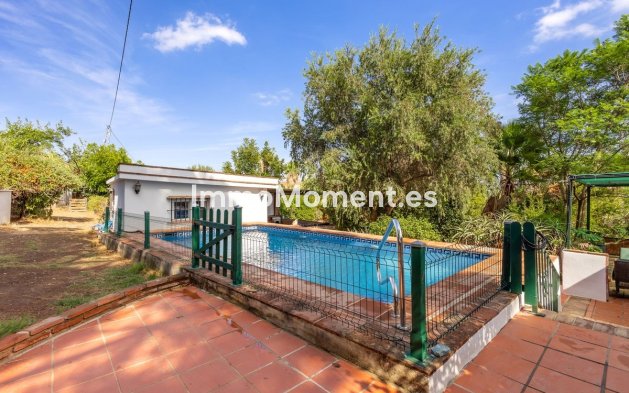 Resale - Country house - Inland  - Coín