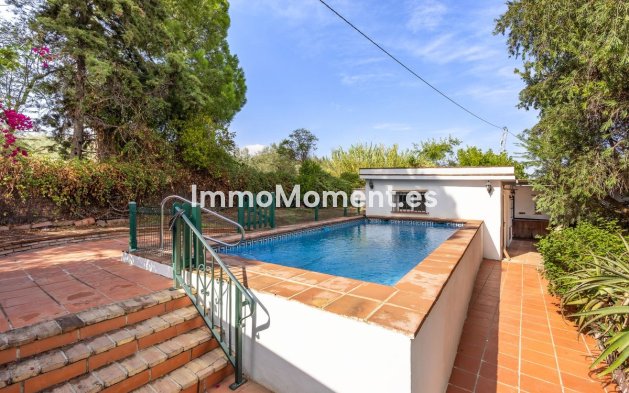 Resale - Country house - Inland  - Coín