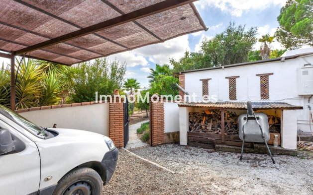 Resale - Country house - Inland  - Coín