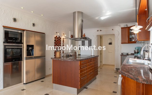 Wiederverkauf - Freistehende Villa - Benalmadena - La Capellania