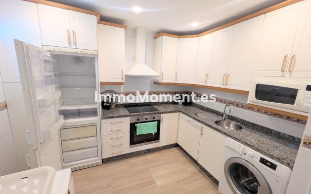 Resale - Apartment - Benalmadena - Benalmadena Centro