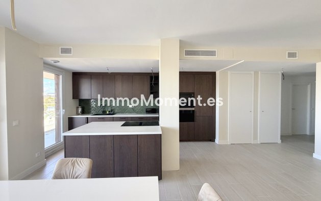 Obra nueva - Apartamento - Estepona  - Estepona Centro