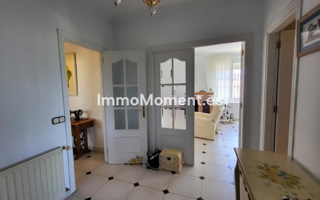 Resale - Detached villa - Marbella - Elviria