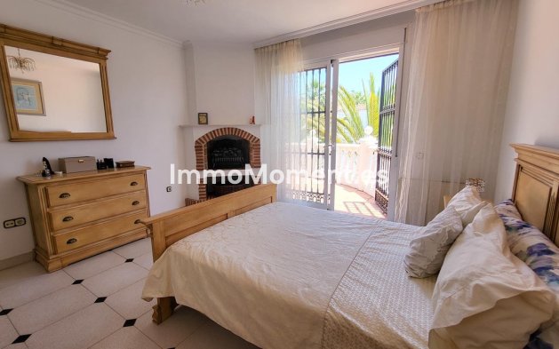 Resale - Detached villa - Marbella - Elviria