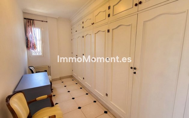 Resale - Detached villa - Marbella - Elviria