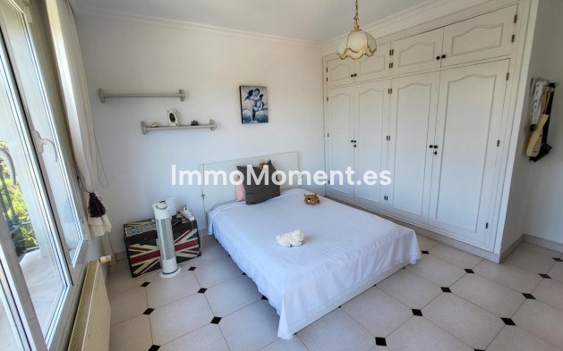 Resale - Detached villa - Marbella - Elviria